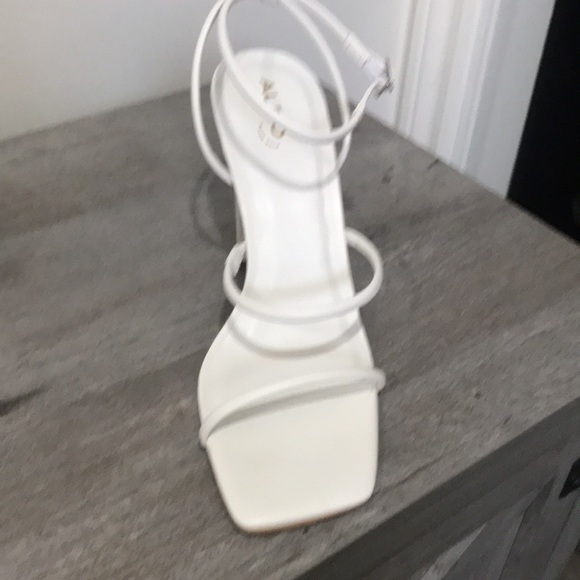 New Heels - Picture 4 of 5